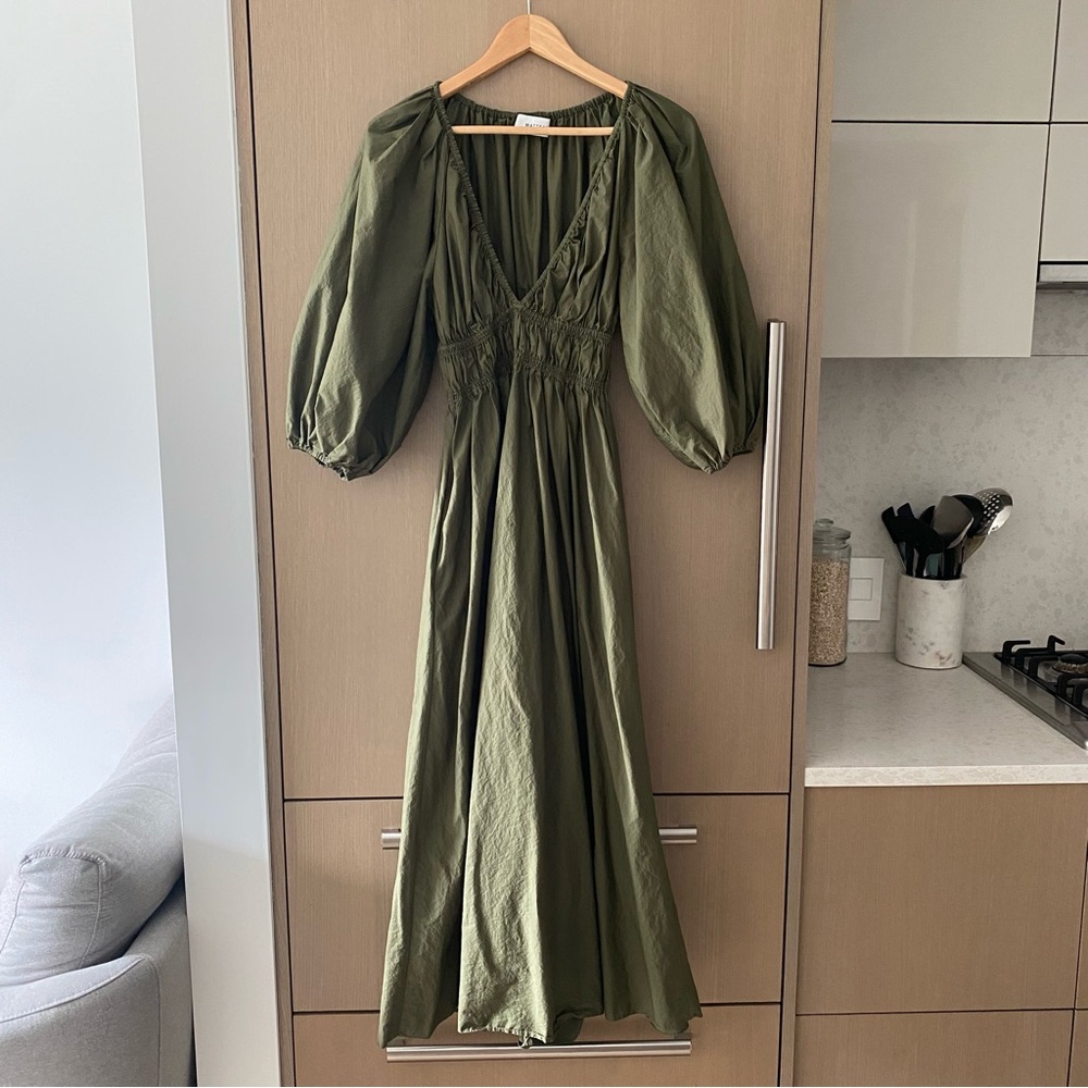 Matteau Shirred Plunge Dress cypress green - Picture 6 of 11